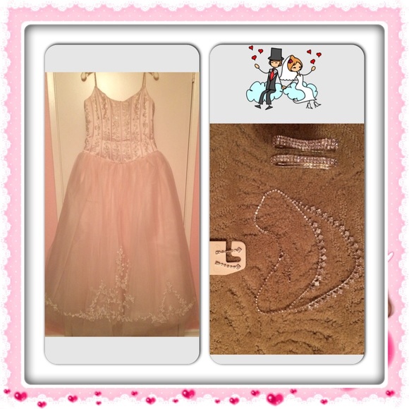 Bundle: pink dress and jewelry