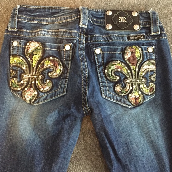 GORGEOUS MISS ME JEANS!👖