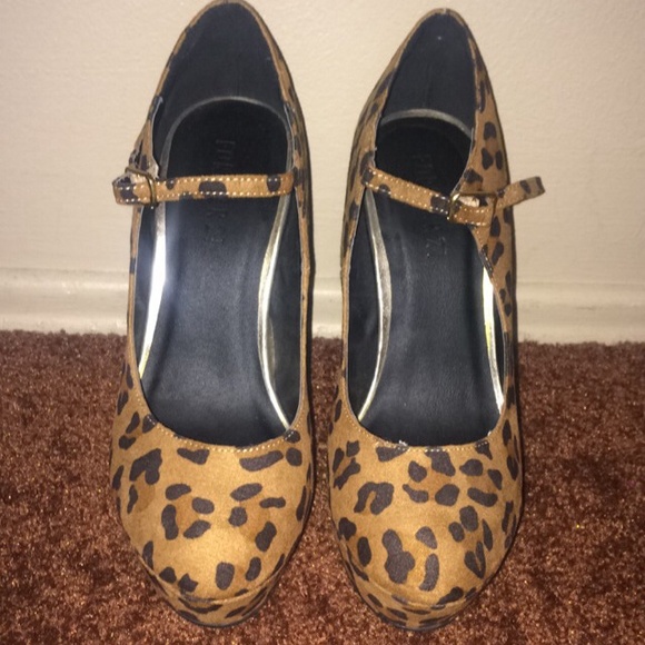 Chucks Leopard Platform heel