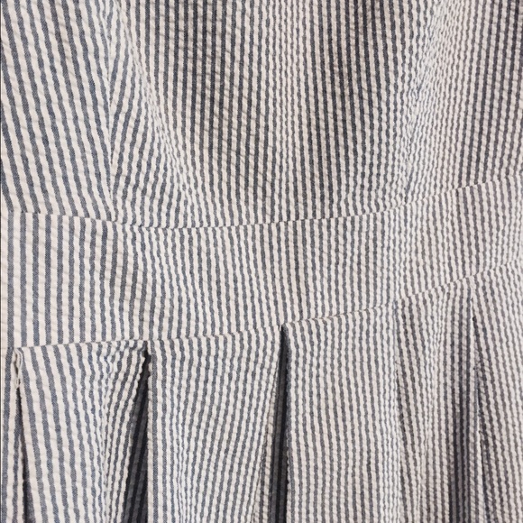 Sweet in seersucker - Picture 3 of 3