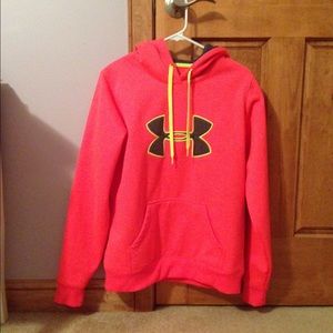Under armour sweatshirt