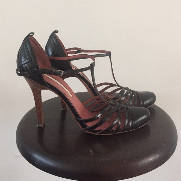 C.label shoes