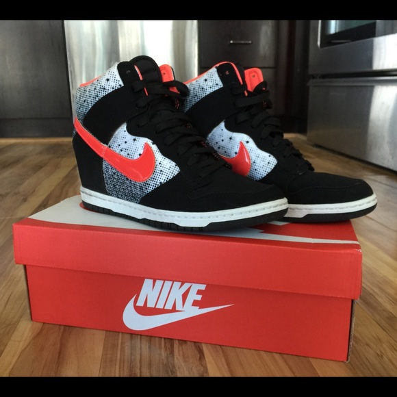 Nike sky hi sneakers