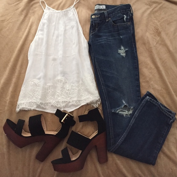 Hollister Ripped Skinny Jeans