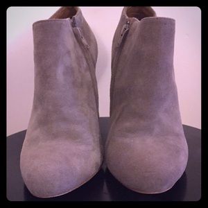 Aldo beige gray booties size 40