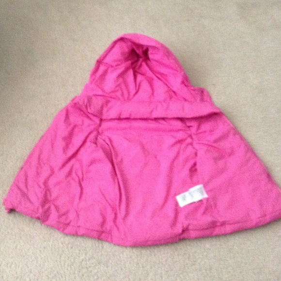 Pink puffy vest - Picture 2 of 4
