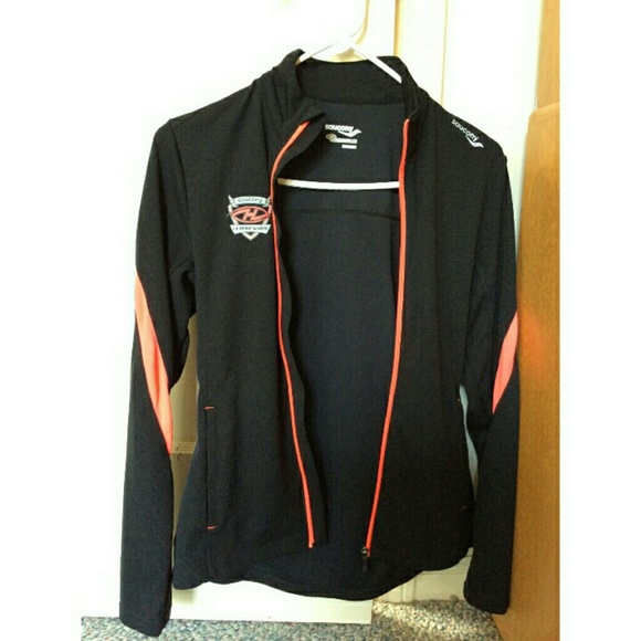 NWOT Saucony Track Jacket