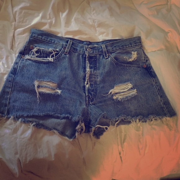 Urban Outfitters Levi hi rise shorts