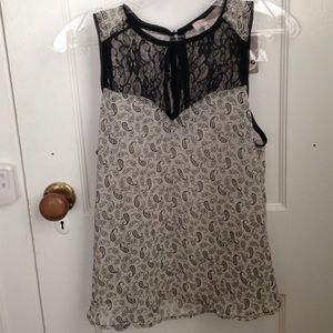 Forever 21 Lace & Paisley Top