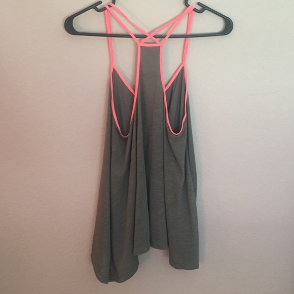 Summer tank top - Picture 3 of 3