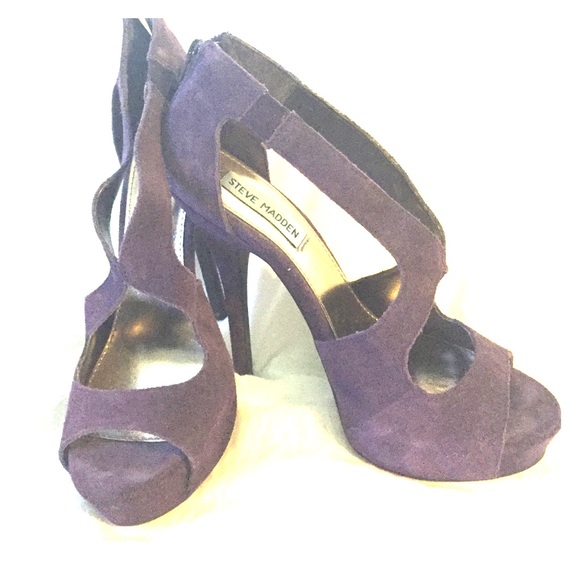 Steve Madden purple suede zippered pumps
