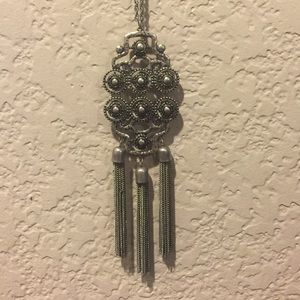 Metal dangle necklace