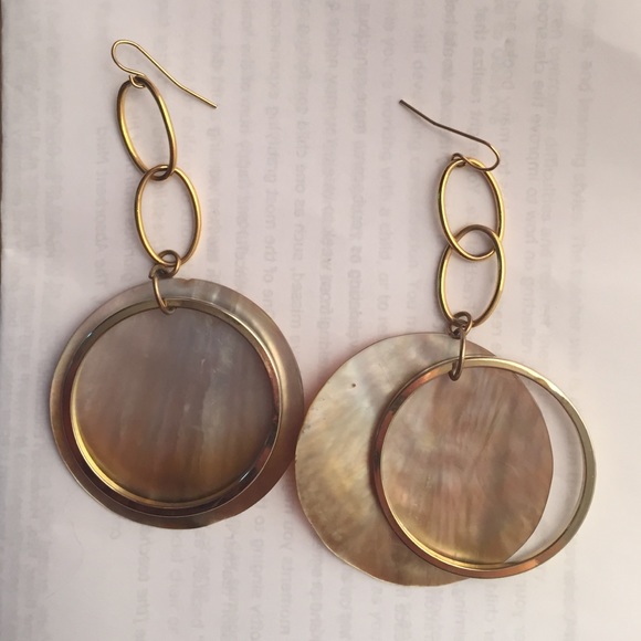 Circle dangly earrings
