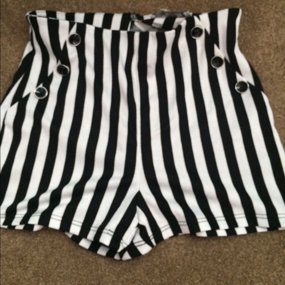 striped high waisted buttoned shorts