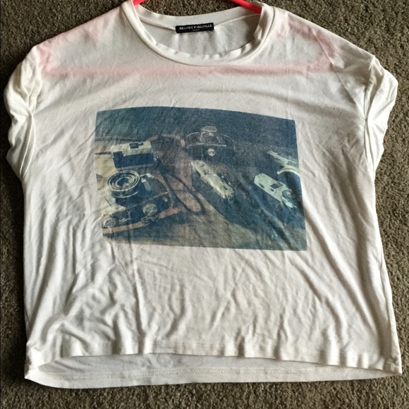 Brandy Melville crop tee