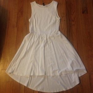 White high-low tshirt dress