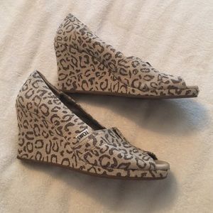 Leopard Print Toms Wedges