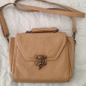 Tan Vintage Style Handbag