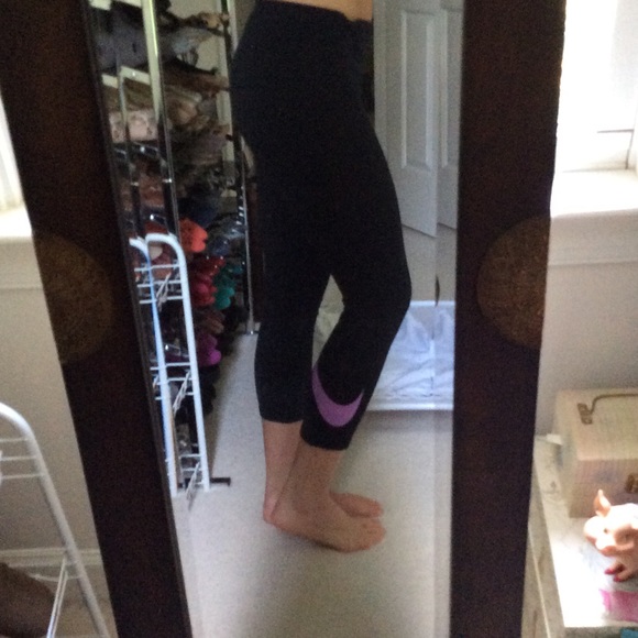 Nike Pants - 🔴SOLD🔴 ✔️ Nike club leggings with purple check.