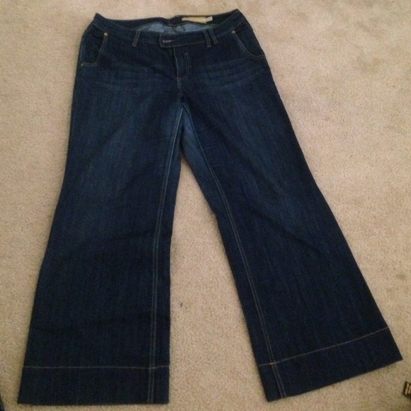 Wide-Leg Trouser Jeans