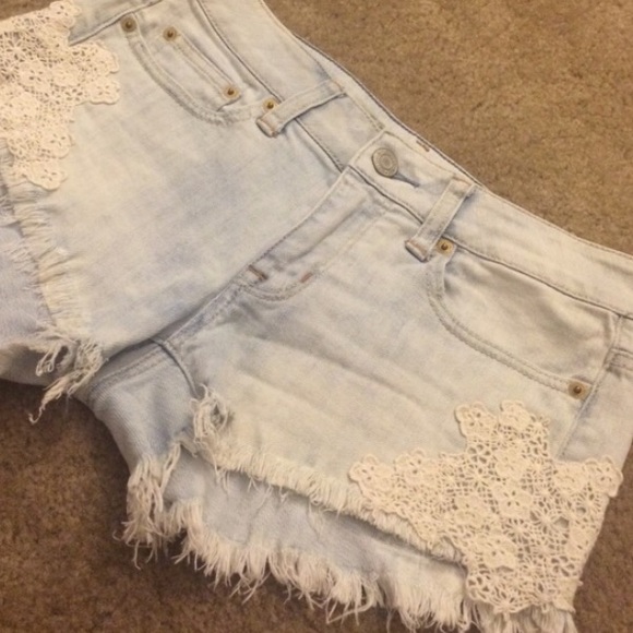 TRADED Shorts, Skirt, Bras bundle💖