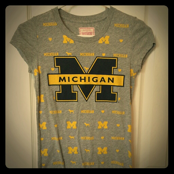 VS PINK University of Michigan Shirt