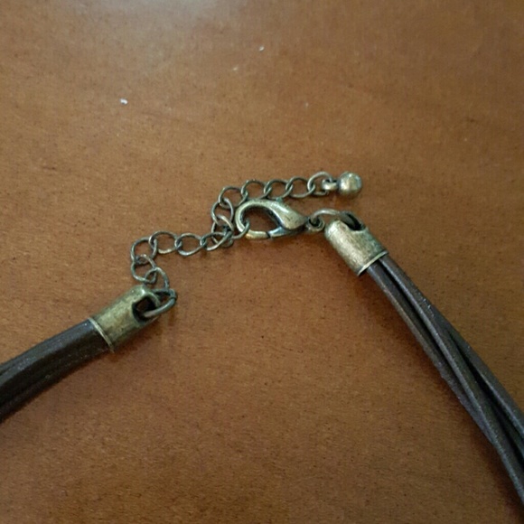 Lia Sophia necklace euc - Picture 4 of 4