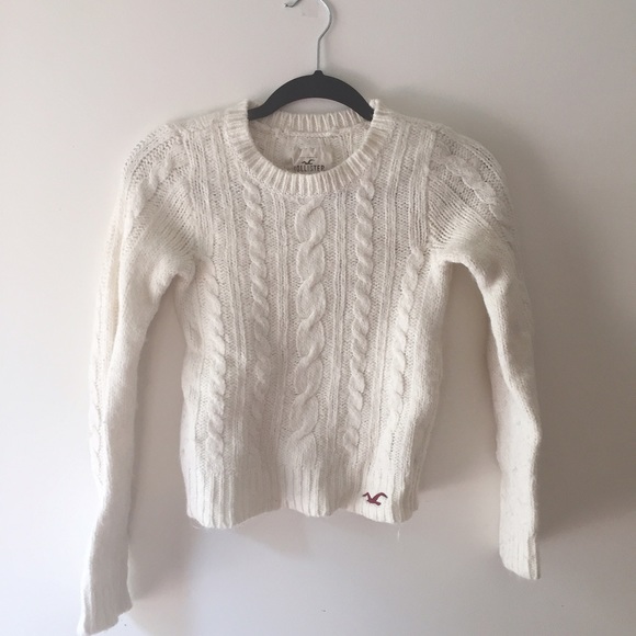 Hollister sweater