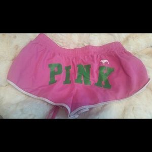PINK shorts VS