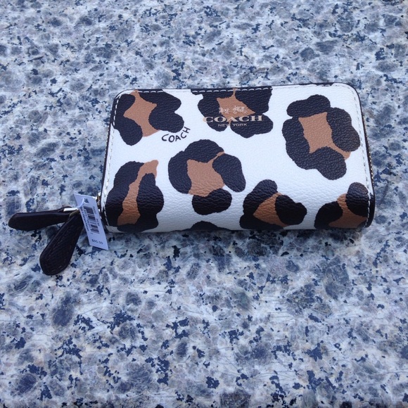 Coach Clutches & Wallets - ❤Ocelot Small Double Zip