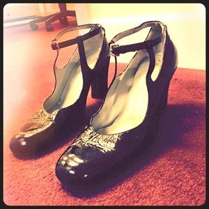 Sigerson Morrison black patent leather heels