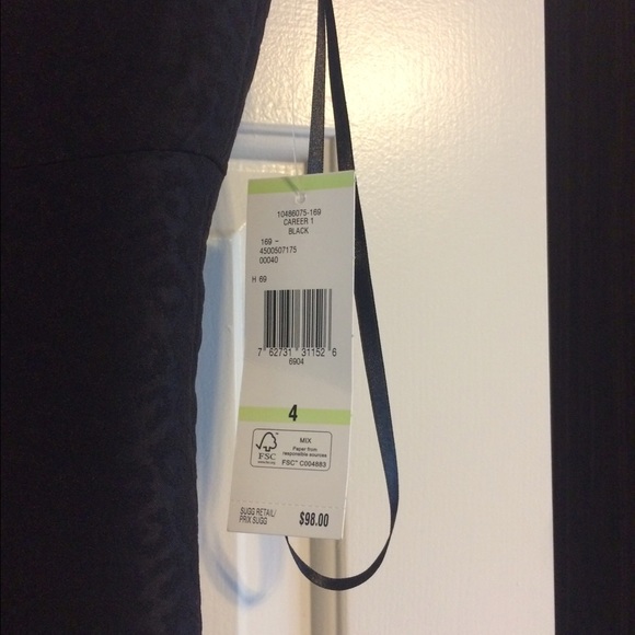 NWT black leopard print dress Holiday dress - Picture 2 of 3