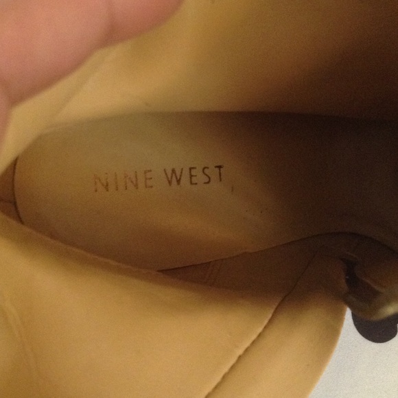 Rustic Brown Leather Ankle Boots - Picture 4 of 4