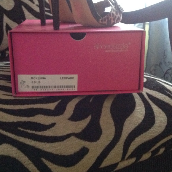 Cute leopard sandals ! - Picture 2 of 3