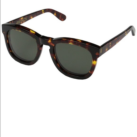 Wildfox Accessories - BRAND NEW Wildfox 'Classic Fox 2' sunglasses