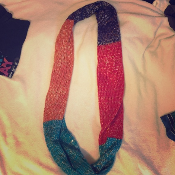Multicolor infinity scarf