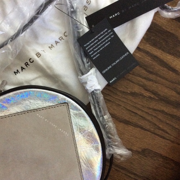 πHP!π Marc by Marc Jacobs Leather Crossbody Bag - Picture 2 of 4