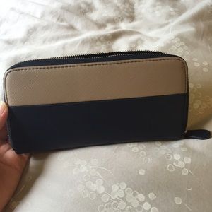 Wallet/clutch
