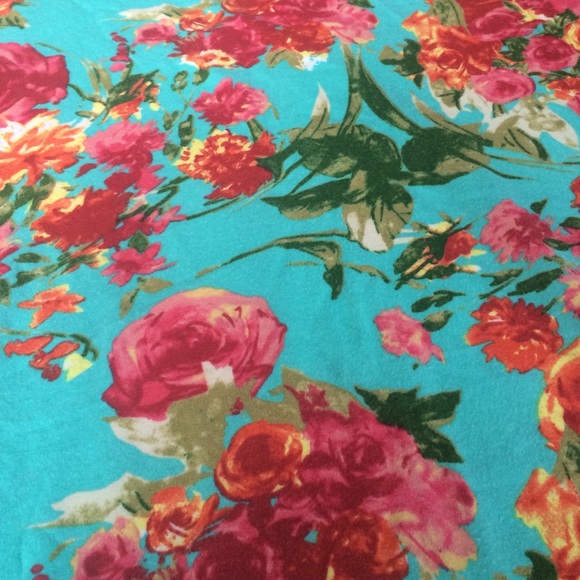 Floral Dress. - Picture 2 of 2