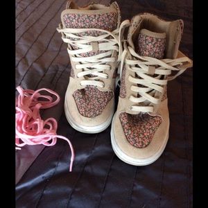 Steve Madden sneaker wedge