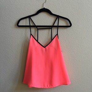 Coral top