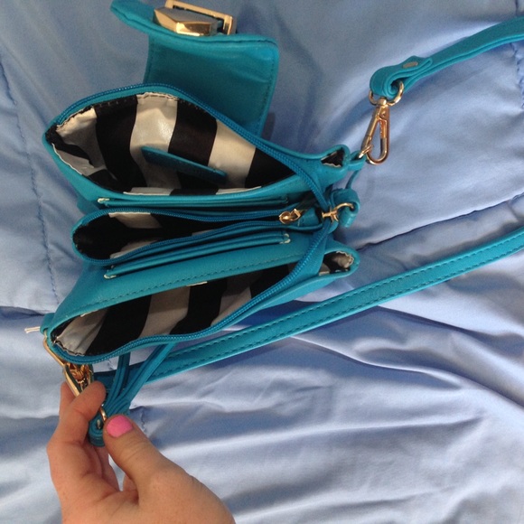 Purse - Picture 4 of 4