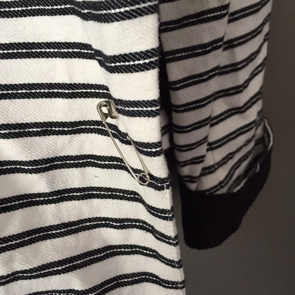 Striped Blazer - Picture 4 of 4