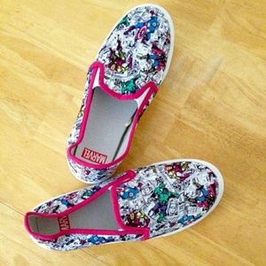 Marvel Newspaper Slip on CUTE