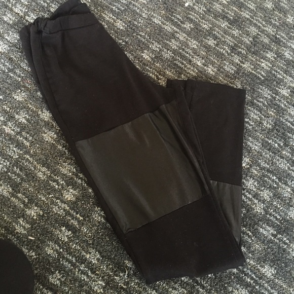 Legging with leather