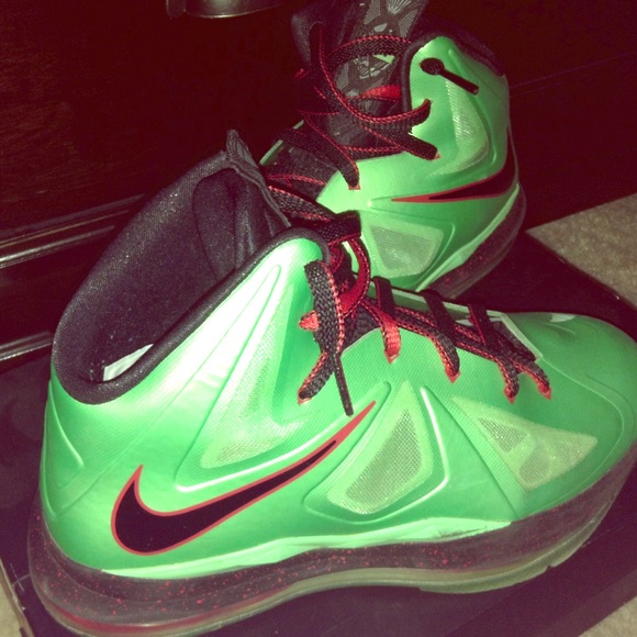 Lebrons/Sneakers