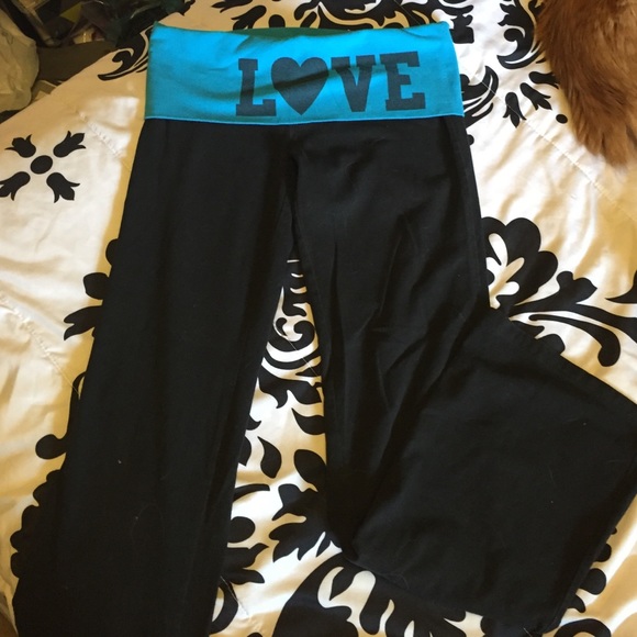 PINK bootleg cut blue leggings