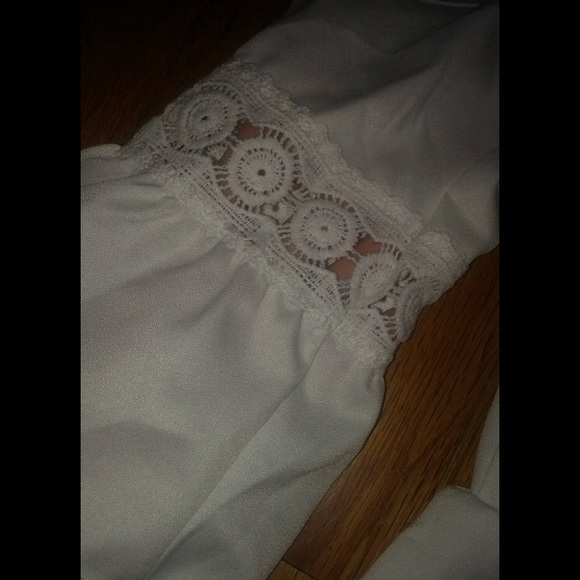 Beautiful romper - Picture 3 of 4