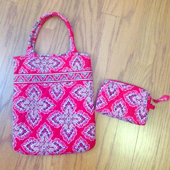 Vera Bradley tote and matching make up bag