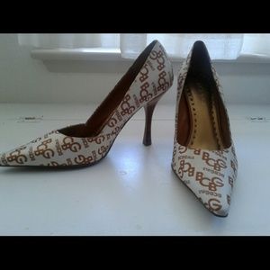 BCBGirls logo cream & brown heels